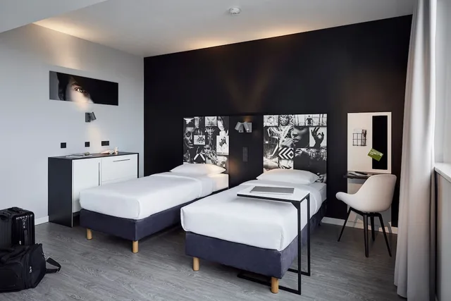 Urban, Twin Beds، Legere Express Bielefeld 2/2