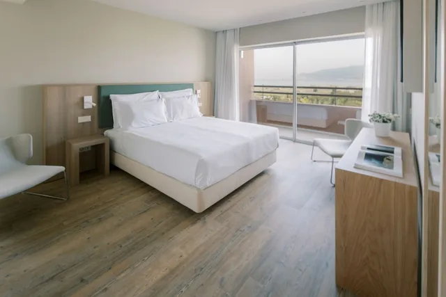 1 Bedroom, Premium, Apartment, River View, The Pearl Troia 4/7