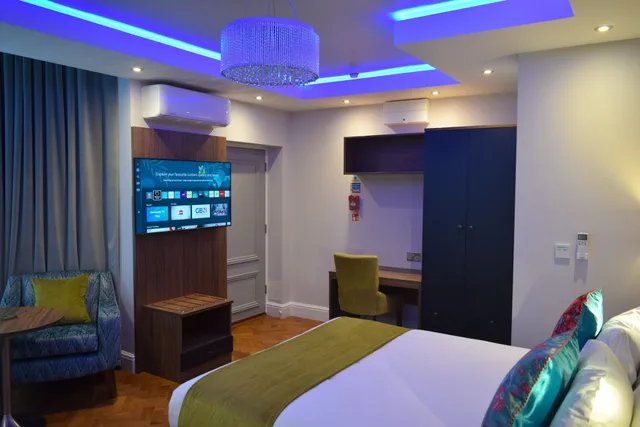استوديو تنفيذي بسرير كينج، St Andrews Hotel B B 8/10