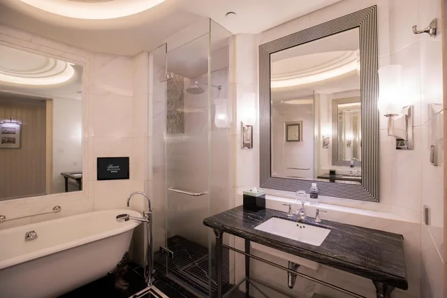 Fairmont Gold, Grand, Executive, King Bed، FAIRMONT PEACE HOTEL 4/6