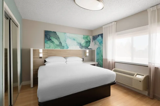 جناح تنفيذي بسرير كينج، Wyndham Garden Newark/Fremont Silicon Valley 3/7