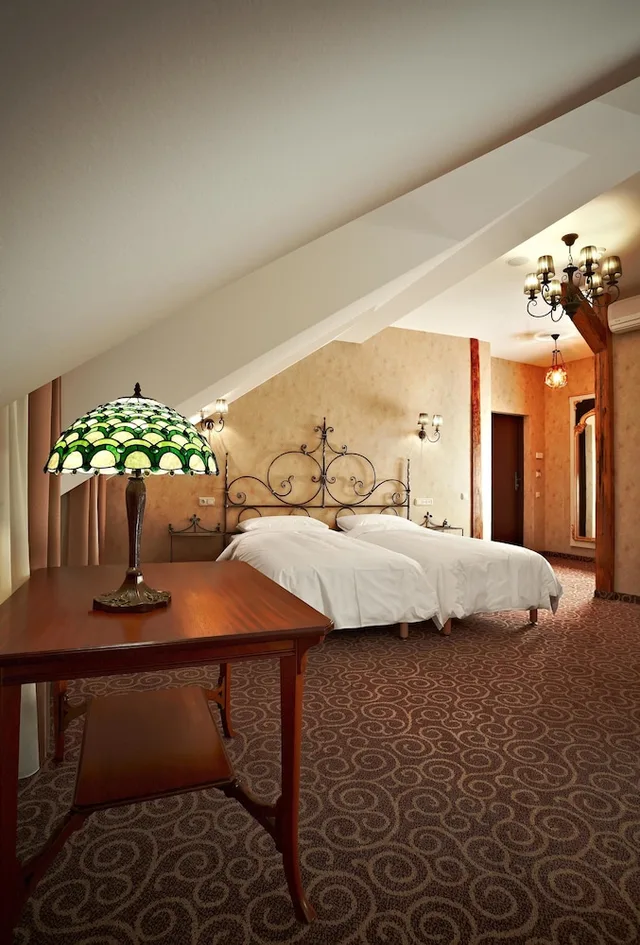 جناح جونيور بسرير كينج، Justus Hotel 3/5
