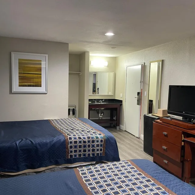 غرفة بسرير مزدوج، Bel Air Motor Hotel 3/5