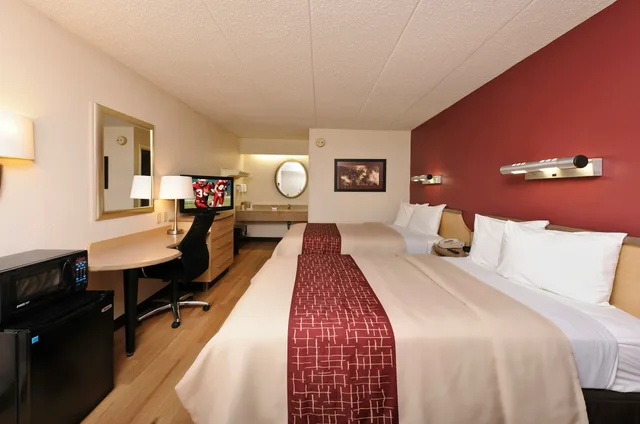 غرفة ديلوكس بسريرين مزدوجين، Red Roof Inn Detroit - Warren 1/5