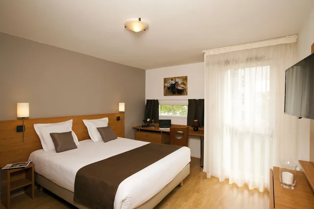 شقة بسريرين مزدوجين بغرفة نوم واحدة، Sejours Et Affaires La Rochelle Les Minimes 2/10