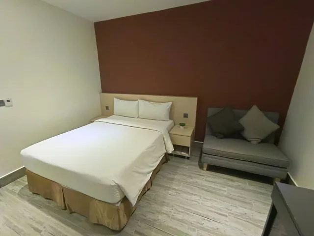 Inner, Double Bed، Pacific Express Hotel Central Market 1/3