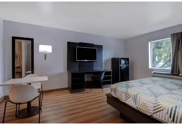 غرفة بسريرين كوين للمدخنين، Motel6 Buttonwillow, CA - Central 3/7