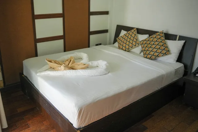 Ripple Beach Inn، Male 11/50