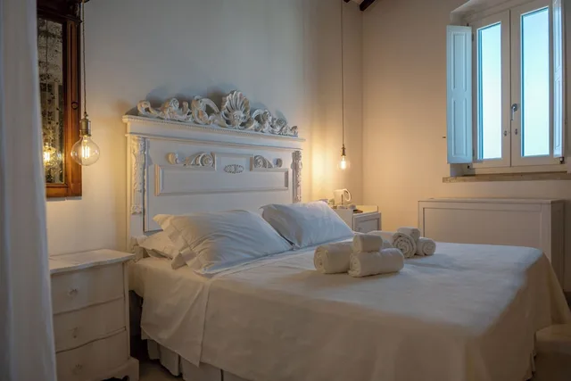 غرفة سوبيريور بسرير كوين بإطلالة على البحر، Palazzo De Mori 1/7