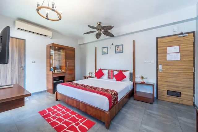 غرفة بريميوم ديلوكس بسرير مزدوج بشرفة، Zense Resort 3/4