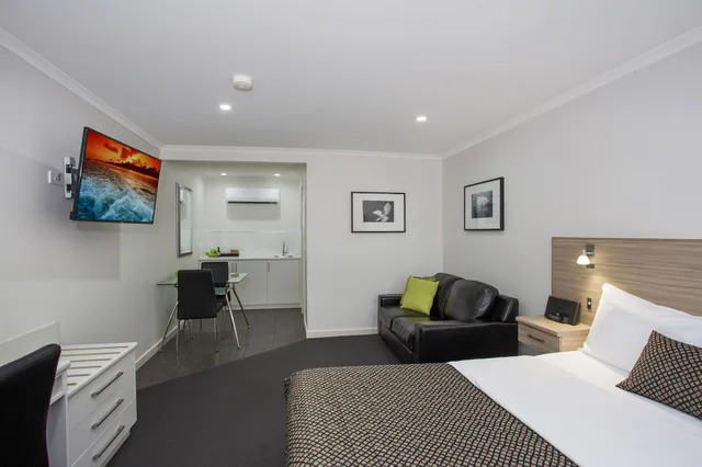 غرفة سوبيريور بسرير كوين، HAMILTON LONSDALE MOTEL 4/7