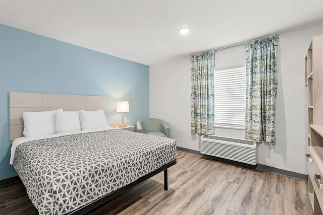 جناح بسرير كوين لذوي الإعاقة، WoodSpring Suites Atlanta Canton 1/10