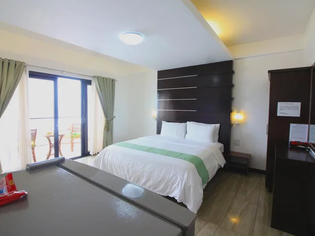 جناح، Manarra Seaview Resort 2/2