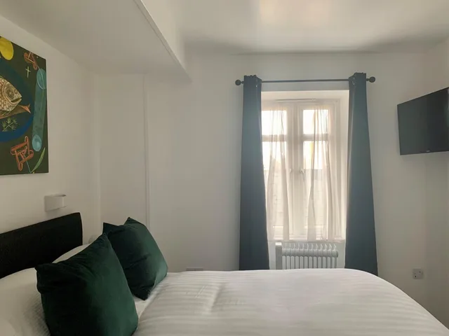 Family, Kitchenette, Sarum Hotel 2/4