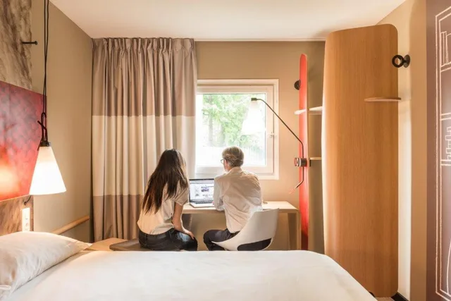جناح متصل عائلي قياسي، ibis Hamburg City 5/6