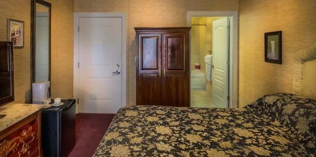 غرفة بسرير كوين، The Red Coach Inn 10/10