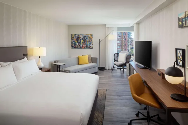 جناح بسرير كينج، The Bethesdan Hotel, Tapestry Collection by Hilton 3/7