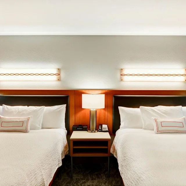 جناح بسريرين كوين مع سرير سحّاب إضافي مع أريكة لذوي الإعاقة، Springhill Suites By Marriott Denver Anschutz Medical Campus 1/1