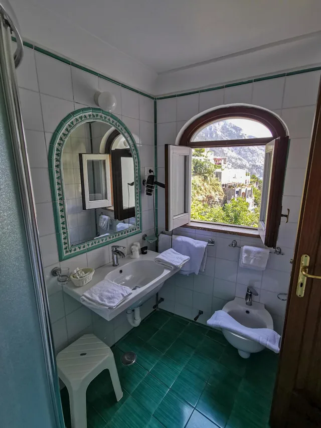 غرفة سوبيريور ثلاثية بإطلالة على البحر، Dimora Fornillo Hotel 10/10