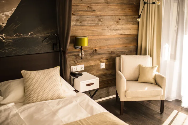 Design, Queen Bed، Alpenhof Hotel 4/4