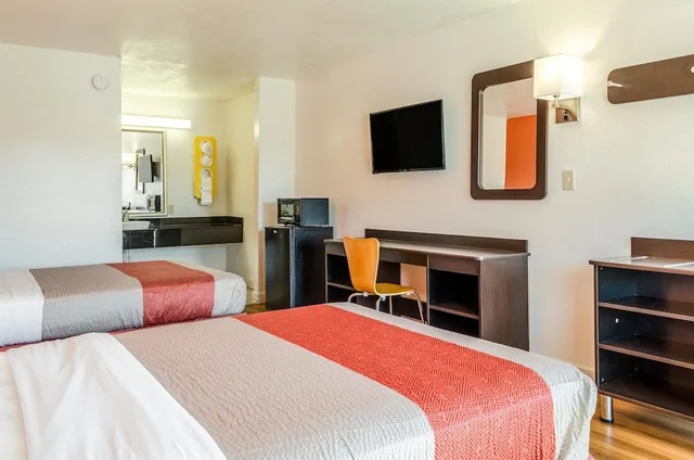 غرفة ديلوكس بسريرين مزدوجين، Motel6 Saraland, AL 4/8