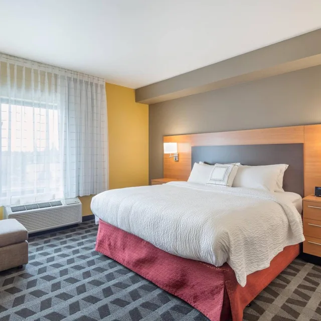 استوديو بسرير كينج مع أريكة لذوي الإعاقة، Towneplace Suites Portland Vancouver 1/10