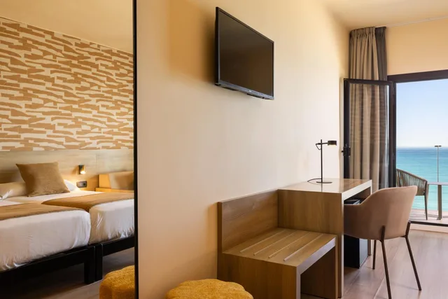 غرفة سوبيريور بسرير مزدوج أو سريرين منفصلين بإطلالة على البحر، Hotel Playa Mallorca 8/10