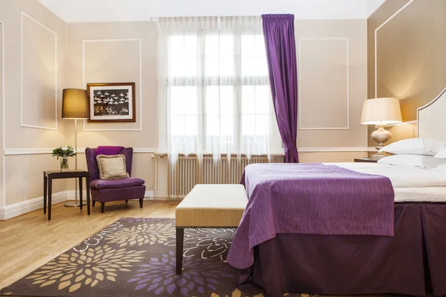 جناح تنفيذي، Elite Hotel Savoy 2/4
