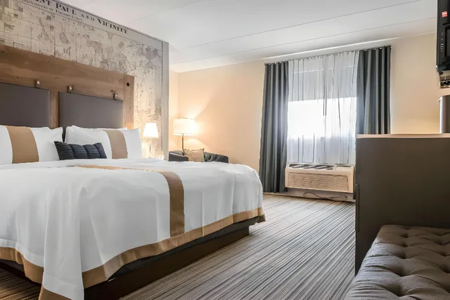 غرفة بسريرين كوين لذوي الإعاقة، ENVISION HOTEL ST. PAUL SOUTH, AN ASCEND HOTEL COLLECTION 1/1