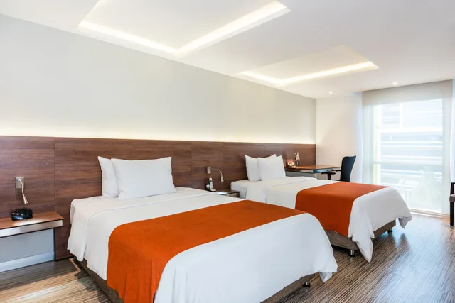 غرفة تنفيذية بسريرين مزدوجين، SHG Bogota 100 Design Hotel 1/3