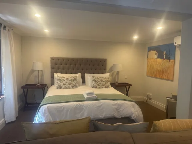 غرفة عائلية بسرير كوين مع أريكة، Melville Turret Guesthouse 1/3