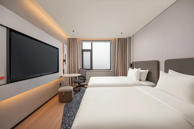 Holiday Inn Express Jinan Quancheng Square by IHG، جينان 16/50