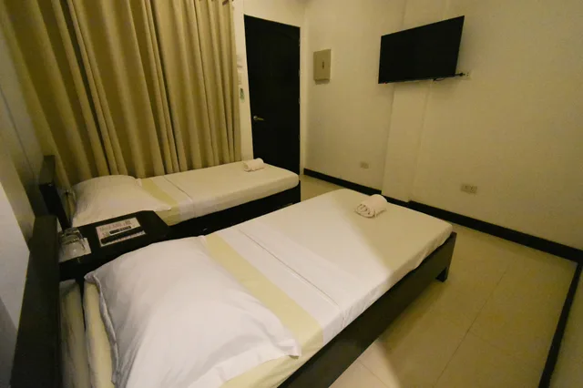 غرفة قياسية بسرير مزدوج أو سريرين منفصلين، Swiftlets Inn 7/10