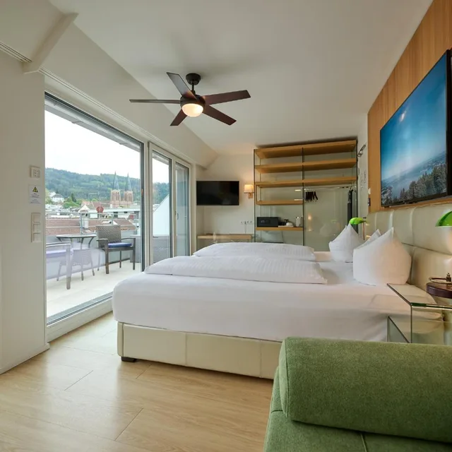 غرفة بسرير مزدوج بشرفة، Hotel Bodensee GmbH 3/10