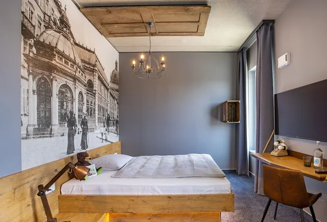 غرفة قياسية بسرير كوين، Twice Hotel Wiesbaden 2/4