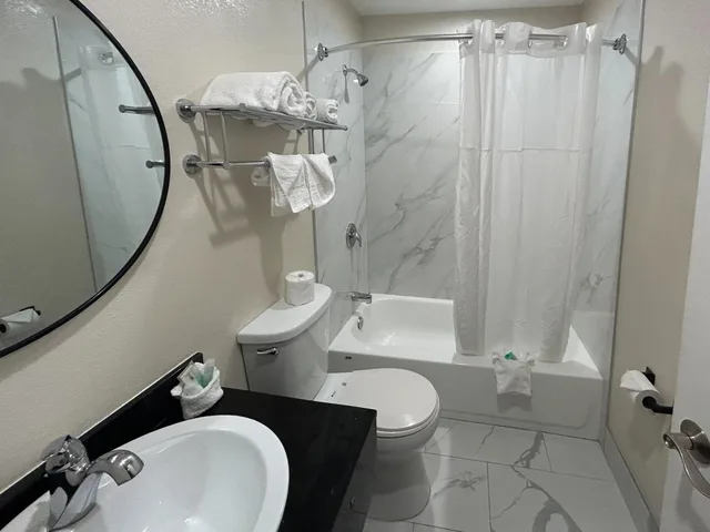 جناح بسرير كوين، Studio6 Suites Cameron Park, CA - Folsom 10/10