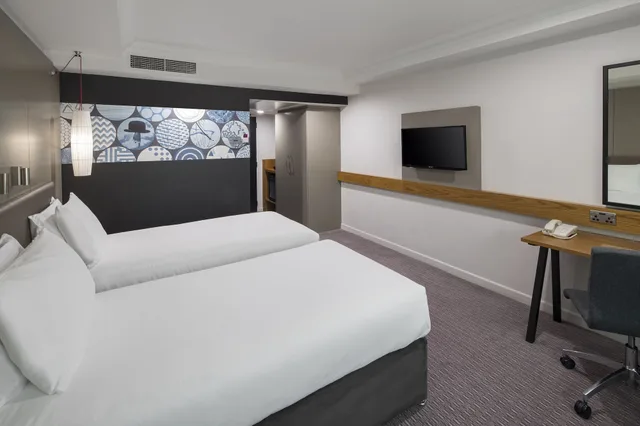 غرفة بريميوم بسريرين منفصلين، Crowne Plaza Nottingham 4/8
