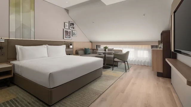 Holiday Inn Jinan Daming Lake By IHG، جينان 12/50