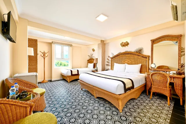 غرفة تنفيذية بسرير مزدوج بإطلالة على المتنزه، Spring House Hotel 2/3