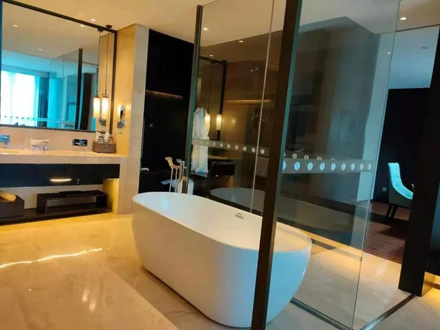 جناح عائلي بسرير كينج وسريرين مزدوجين بغرفتي نوم، Ramada by Wyndham Taizhou 3/3