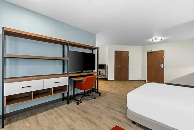 غرفة بسرير كوين لذوي الإعاقة، Everhome Suites Temecula 7/10