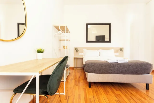 غرفة كومفورت بسرير كينج بحمام مشترك، Hostal Siscinc - Adults Only 6/8