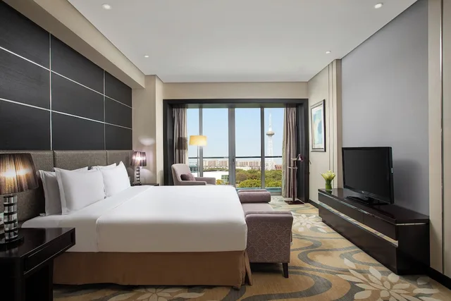 جناح بسرير فردي بغرفة نوم واحدة بمنطقة جلوس مع دخول صالة النادي لذوي الإعاقة، Crowne Plaza Shanghai Xiayang Lake 2/8