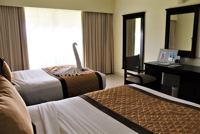 غرفة ديلوكس بإطلالة جزئية على البحر، Bluebay Grand Esmeralda All Inclusive 3/6