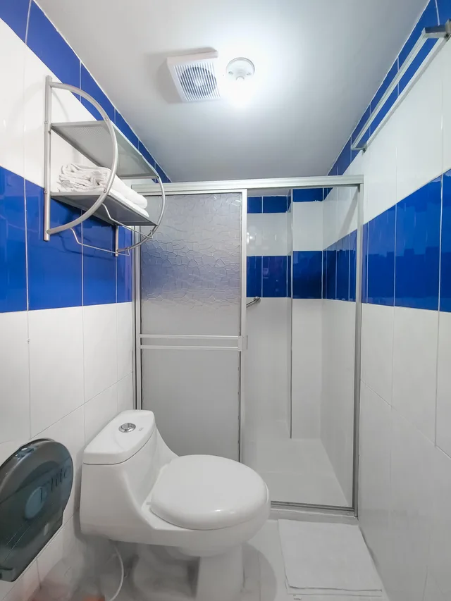 جناح، Hotel Avenida 3 Real 7/7