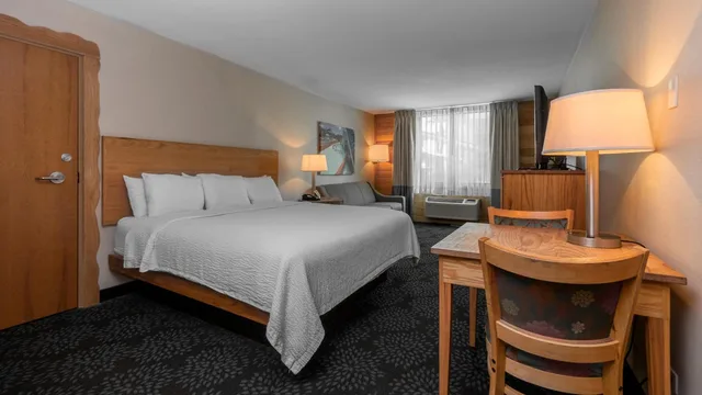 Spa, Suite, King Bed, Ocean View، Holiday Inn Resort South Padre Island Beach Front 3/4
