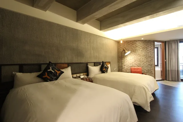 غرفة قياسية رباعية بسريرين مزدوجين، Mz1090 B&B 1/3