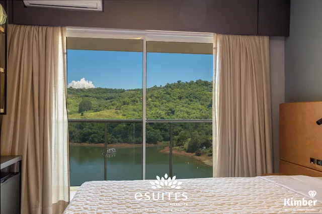 غرفة ديلوكس بسرير مزدوج بإطلالة على البحيرة، Grand Suites Family Resort By Atlantica 4/4