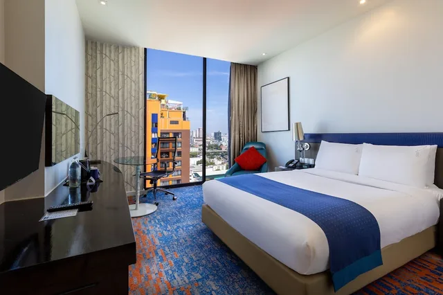 غرفة قياسية بسرير كوين بإطلالة على المدينة، Holiday Inn Express Bangkok Siam 2/8