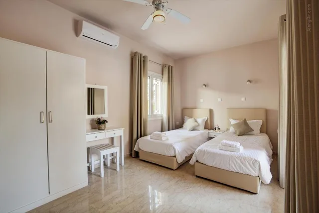 فيلا، Paradise Village 2/3